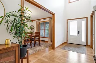 2037 Bishop Woods Ct, Poland, OH 44514 - Photo 7