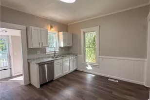 339 Columbus St, Elyria, OH 44035 - Photo 5