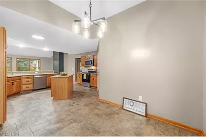 2427 Queensbury Road, Alliance, OH 44601 - Photo 11