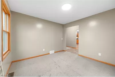 2427 Queensbury Road, Alliance, OH 44601 - Photo 13