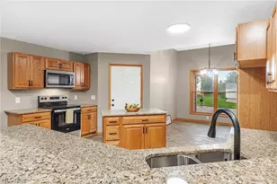 2427 Queensbury Rd, Alliance, OH 44601 - Photo 7