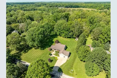 12969 Robinwood Street NE, Alliance, OH 44601 - Photo 39