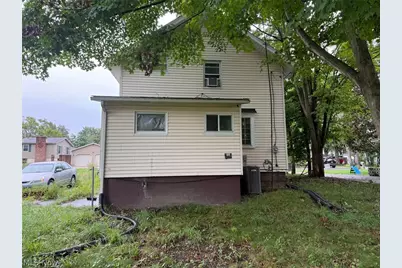 1033 Fairfield Road, Alliance, OH 44601 - Photo 11