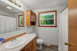 6187 Robinhood Ln, Ashtabula, OH 44004 - Photo 17