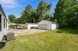 1405 Orlando Ave, Akron, OH 44320 - Photo 31