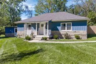 2160 Plymouth Dr, Uniontown, OH 44685 - Photo 1