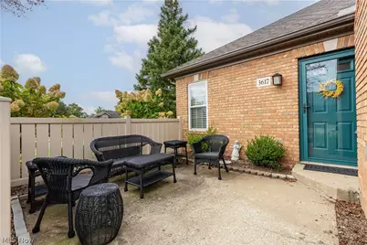 3617 Barrington Place NW, Canton, OH 44708 - Photo 3
