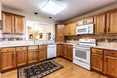 3852 Woodbury Oval #89, Stow, OH 44224 - Photo 7