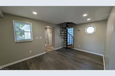 424 E 319th Street, Willowick, OH 44095 - Photo 33
