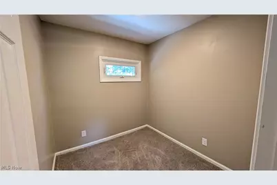 424 E 319th Street, Willowick, OH 44095 - Photo 23