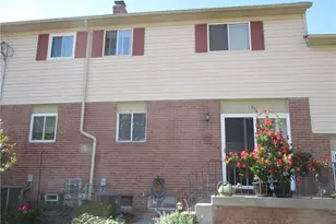 295 Carriage Ln, Canfield, OH 44406 - Photo 21