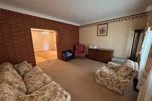 214 Reed Ave, Campbell, OH 44405 - Photo 7