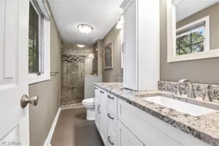 32372 Orchard Park Dr, Avon Lake, OH 44012 - Photo 27