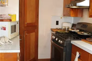 3202 24th St SE, Canton, OH 44707 - Photo 9