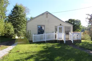 3202 24th St SE, Canton, OH 44707 - Photo 1