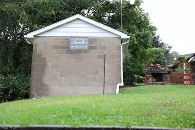 150 N 20th Street, Weirton, WV 26062 - Photo 23