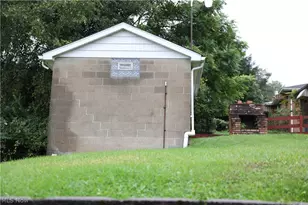 150 N 20th St, Weirton, WV 26062 - Photo 23