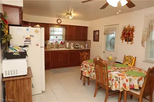 150 N 20th St, Weirton, WV 26062 - Photo 7