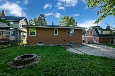 324 N Hawkins Avenue, Akron, OH 44313 - Photo 45