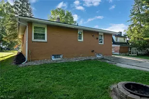 324 N Hawkins Ave, Akron, OH 44313 - Photo 43