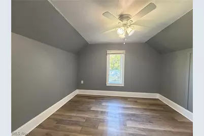 3323 Dallas Avenue, Lorain, OH 44055 - Photo 21