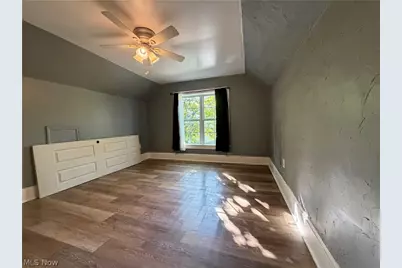 3323 Dallas Avenue, Lorain, OH 44055 - Photo 25