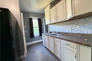 3323 Dallas Ave, Lorain, OH 44055 - Photo 11