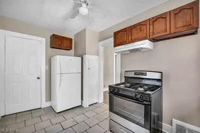 447 E 115 Street, Loveland, OH 44108 - Photo 9