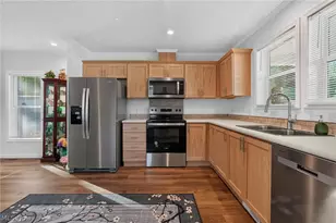 143 Cromwell Dr, Geneva, OH 44041 - Photo 7