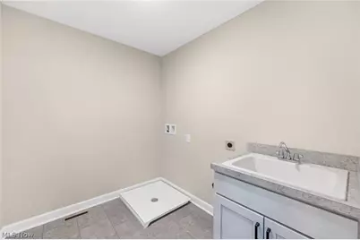 7469 Emerald Glen Avenue NW, Canal Fulton, OH 44614 - Photo 31