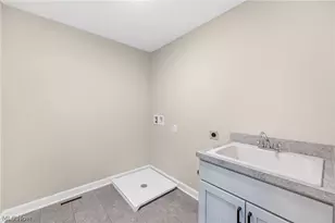 7469 Emerald Glen Ave NW, Canal Fulton, OH 44614 - Photo 31
