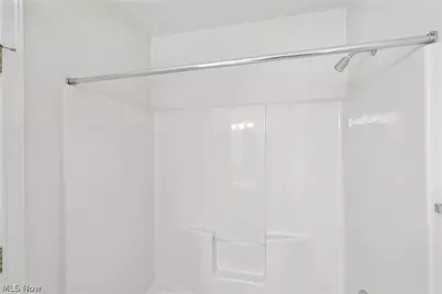 408 W Reserve Drive, Cuyahoga Falls, OH 44223 - Photo 23