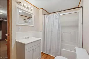 5495 Frazeysburg Rd, Nashport, OH 43830 - Photo 13
