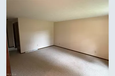 2902 Thackeray Avenue NW, Massillon, OH 44646 - Photo 7