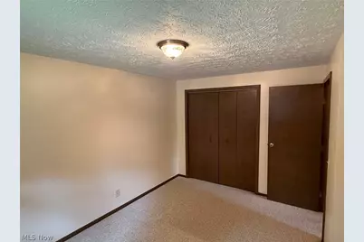 2902 Thackeray Avenue NW, Massillon, OH 44646 - Photo 11