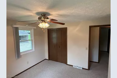 2902 Thackeray Avenue NW, Massillon, OH 44646 - Photo 9