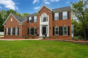 10204 Autumn Cir, Streetsboro, OH 44241 - Photo 3