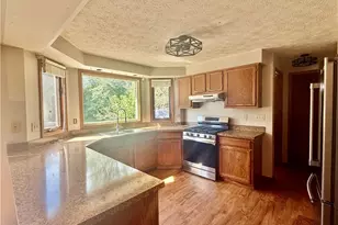926 Fieldstone Dr, Kent, OH 44240 - Photo 9