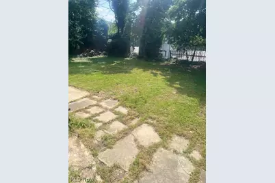 1958 E 120th Street #3, Loveland, OH 44106 - Photo 3