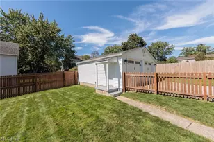796 Graceland Ave, Barberton, OH 44203 - Photo 39