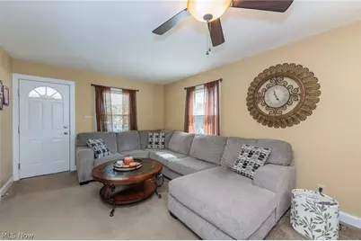 796 Graceland Avenue, Barberton, OH 44203 - Photo 5