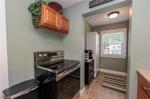 796 Graceland Ave, Barberton, OH 44203 - Photo 19
