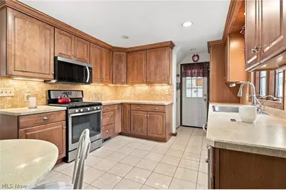 4107 Ashwood Street NW, Canton, OH 44708 - Photo 11