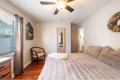 140 S Bon Air Avenue, Youngstown, OH 44509 - Photo 25