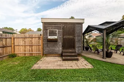 140 S Bon Air Avenue, Youngstown, OH 44509 - Photo 43