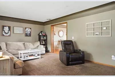 715 Oakridge Drive, Boardman, OH 44512 - Photo 9