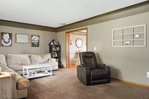 715 Oakridge Dr, Boardman, OH 44512 - Photo 9