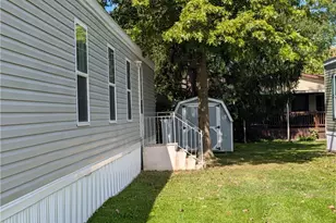 205 Brenthaven St, Elyria, OH 44035 - Photo 3