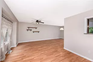 12945 Chamberlain Rd, Aurora, OH 44202 - Photo 3
