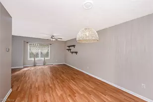 12945 Chamberlain Rd, Aurora, OH 44202 - Photo 7